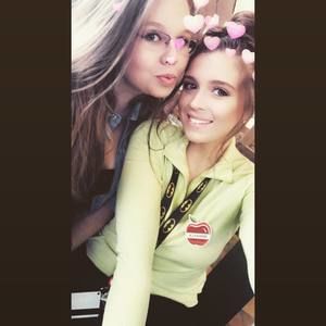 Meet your Posher, Makayla